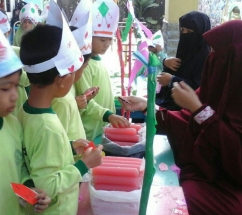 [www.tkitbundaaisyah.sch.id] Market Day-01