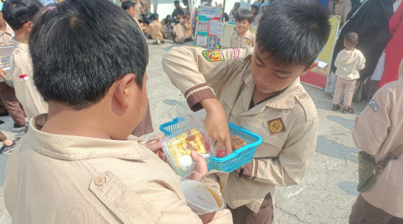 MARKET DAY SDIT SEKOLAH UNGGULAN ISLAM (SUIS) MAHABAH PHOTO 2